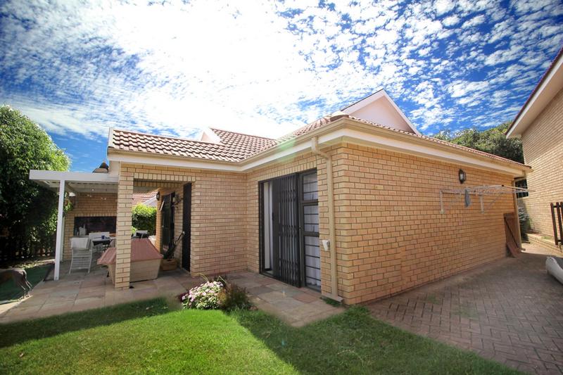 3 Bedroom Property for Sale in Hersham Western Cape